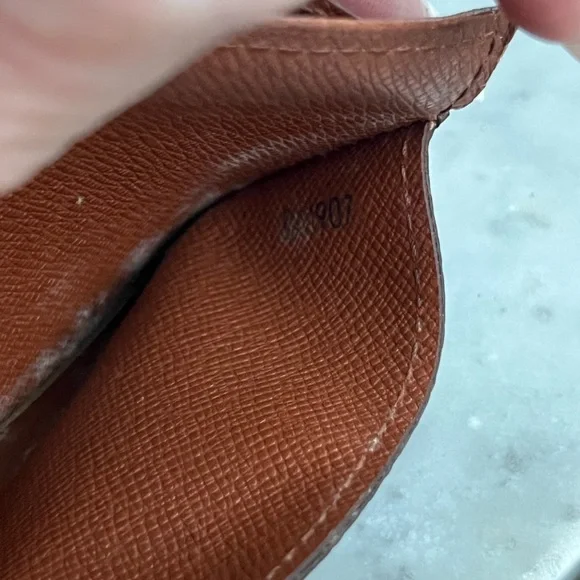 Louis Vuitton Monogram Brown Signature Compact Wallet CA1907 - Picture 15 of 16